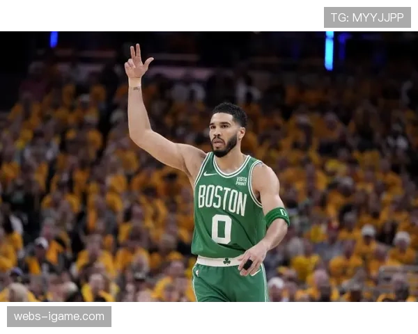 关键时刻:最后一攻,塔图姆选择突破上篮而非三分,球进灯亮 关键时刻:最后一攻,塔图姆选择突破上篮而非三分,球进灯亮