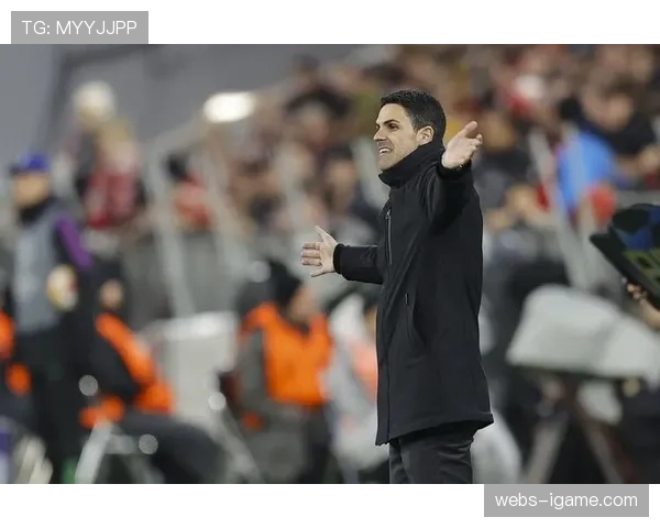 欧足联宣布,2026-27赛季欧冠将试点允许教练席通过便携设备接收更详细的实时防守数据